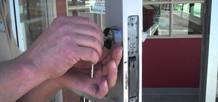 commercial door lock repair La Mesa